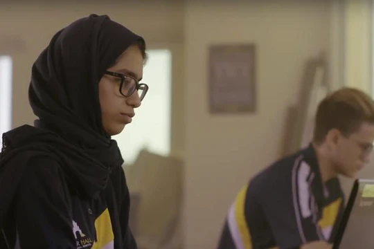 Al Kaabi bắt đầu có những phát minh đầu tiên khi mới 7 tuổi. Ảnh: YouTube.