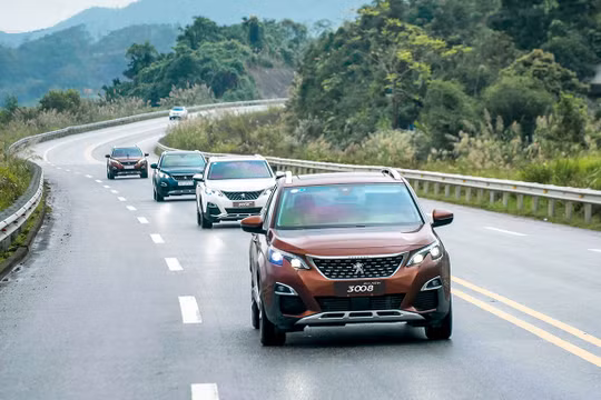 Peugeot 3008 và 5008 nổi bật với nhiều trang bị, thiết kế, độ bền, an toàn, công nghệ độc đáo.
