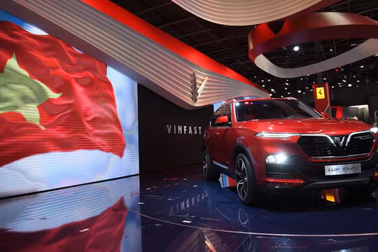 Sự xuất hiện của thương hiệu ô tô Việt - VinFast có thể nói llà điểm nhấn nổi bật nhất của thị trường xe Việt Nam trong năm 2018. (Ảnh minh họa)