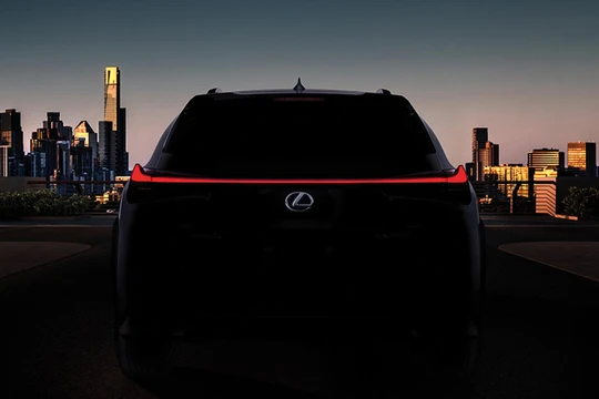 Lexus UX hoàn toàn mới sẽ công bố tại triển lãm Geneva 2018 vào ngày 6/3