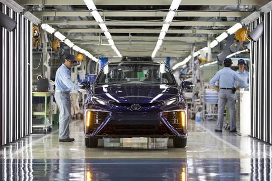 Toyota xác nhận những chiếc xe của họ sản xuất từ thép Kobe vẫn đạt tiêu chuẩn an toàn (Ảnh: TheSun)