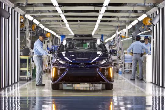 Toyota xác nhận những chiếc xe của họ sản xuất từ thép Kobe vẫn đạt tiêu chuẩn an toàn (Ảnh: TheSun)