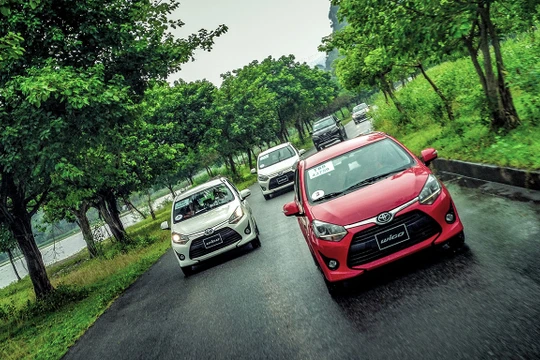 Bên cạnh những mẫu xe lắp ráp ăn khách, những "tân binh" nhập khẩu hứa hẹn sẽ tạo ra được cú hích trong các phân khúc xe đô thị cỡ nhỏ và MPV. (Ảnh: Ngô Minh) 