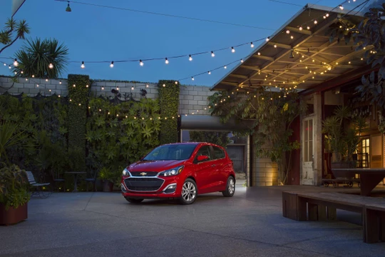 Chevrolet Spark 2019 hiện vẫn chưa được công bố giá bán chính thức, nhưng nó sẽ không vượt quá nhiều so với con số 13.925 USD của người tiền nhiệm