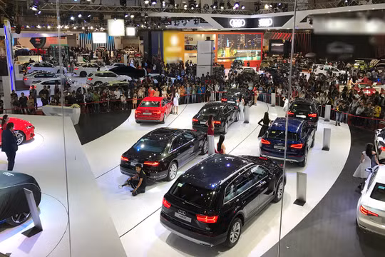 Cánh cửa hẹp cho xe nhập khẩu đang dần khép lại