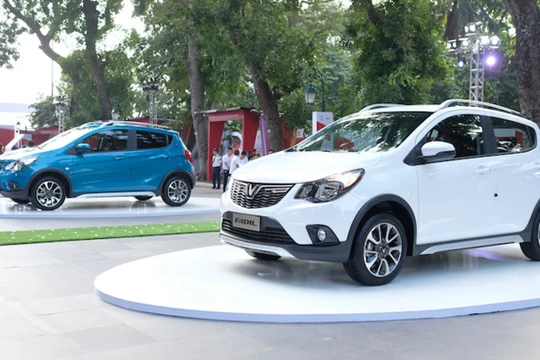 Hiện tại, VinFast mới chỉ nhận đơn đặt hàng và đến quý III năm 2019 mới có thể giao các mẫu ô tô tới tay khách hàng. Toàn bộ xe sẽ được lắp ráp tại Việt Nam (Ảnh: Nam Long)