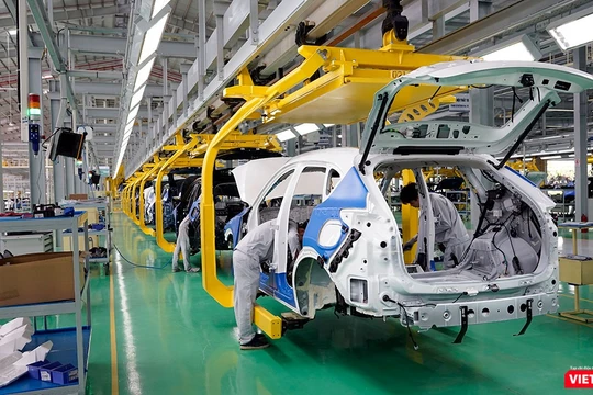 Chính phủ yêu cầu các Bộ, Ngành khi tham mưu xây dựng chính sách phải đảm bảo nguyên tắc khuyến khích sản xuất và lắp ráp ô tô trong nước. (Ảnh: Ngô Minh)