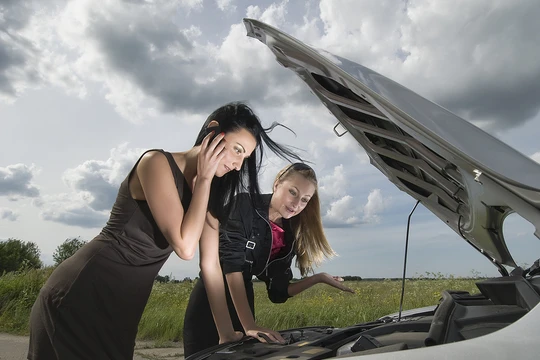 Việc kiểm tra động cơ thường xuyên sẽ giúp bạn yên tâm hơn trong mỗi chuyến hành trình