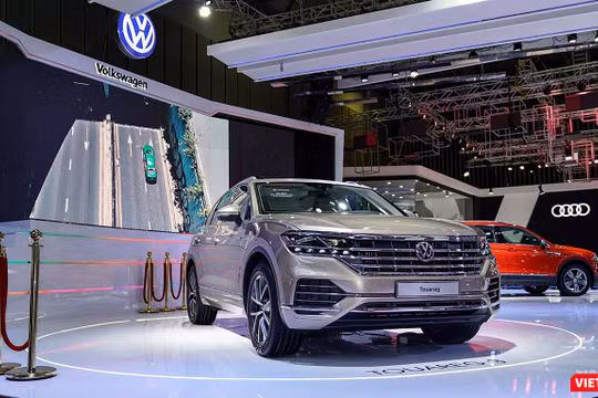 VW Touareg 2019 tại triển lãm VMS 2018 mới chỉ là sản phẩm trưng bày chứ chưa phải là màn ra mắt của mẫu xe này tại thị trường Việt Nam (Ảnh: Ngô Minh)