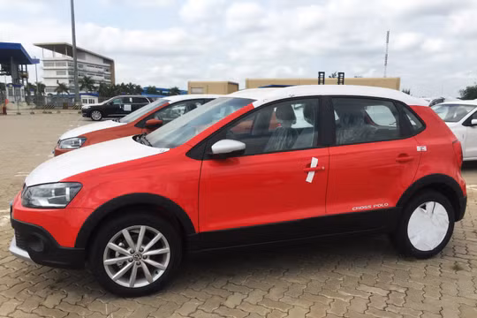 Cross Polo và Beelte Dune là 2 dòng xe được nhập về trong lô xe đầu tiên của Volkswagen Việt Nam (Ảnh: VW Việt Nam)