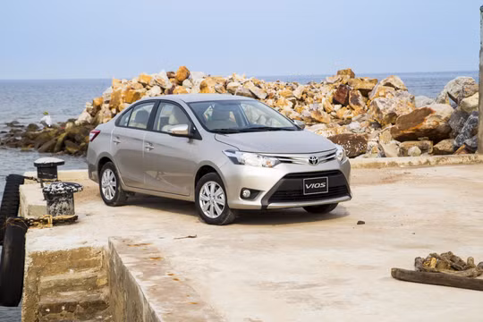 Toyota Vios tiếp tục duy trì là một trong những mẫu xe bán chạy nhất thị trường Việt