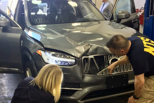 Qua vụ tai nạn này, liệu người dùng đã đủ tin tưởng vào công nghệ tự lái?