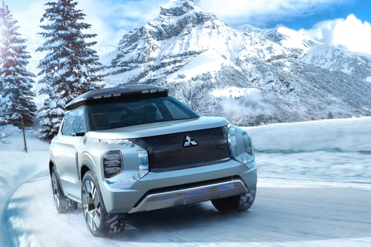 Engelberg Tourer concept được ví như là một phiên bản xem trước của mẫu Outlander thế hệ mới.