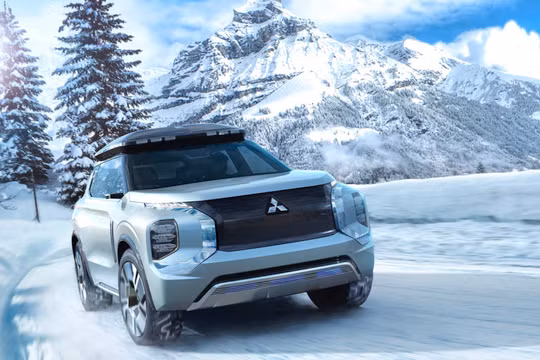 Engelberg Tourer concept được ví như là một phiên bản xem trước của mẫu Outlander thế hệ mới.