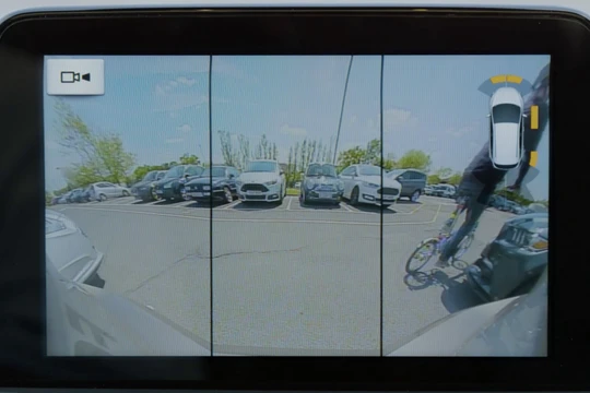 Ford Focus đang tiến một bước lớn trong việc đem lại những tính năng hỗ trợ an toàn