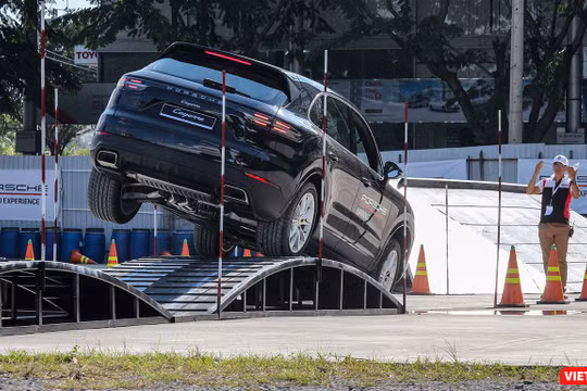 Chương trình Porsche Off-road Experience năm nay sẽ kéo dài từ ngày 25/10 cho tới hết ngày 12/11/2018 (Ảnh: Ngô Minh)