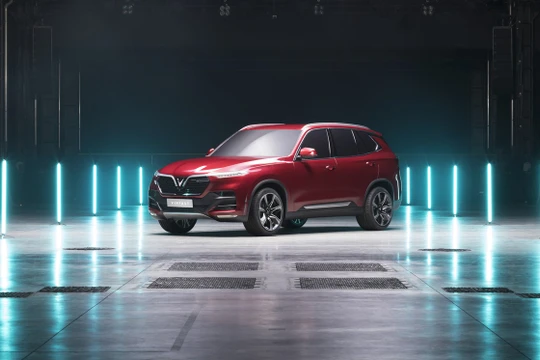 Hai ngôi sao tại triển lãm Paris Motor Show 2018 sẽ góp mặt tại sự kiện trưng bày ở Hà Nội để công chúng tận mắt chứng kiến.