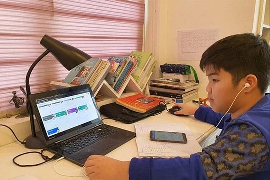 Học trực tuyến là lựa chọn trong thời buổi dịch Covid-19 bùng phát 
