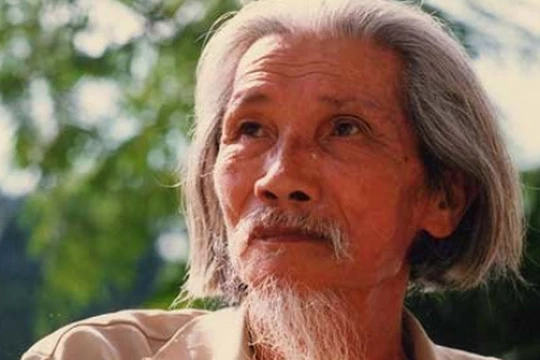 Nhà thơ Hữu Loan