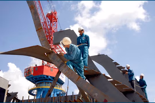 Làm ăn không hiệu quả là một trong những nguyên nhân chủ yếu khiến doanh nghiệp từng một thời lững lẫy gặp rất nhiều khó khăn.