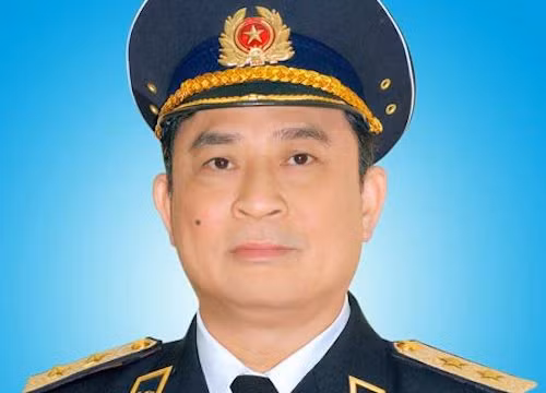 Đô đốc Nguyễn Văn Hiến đang bị đề nghị xem xét trách nhiệm cá nhân trong công tác quản lý, sử dụng đất quốc phòng.