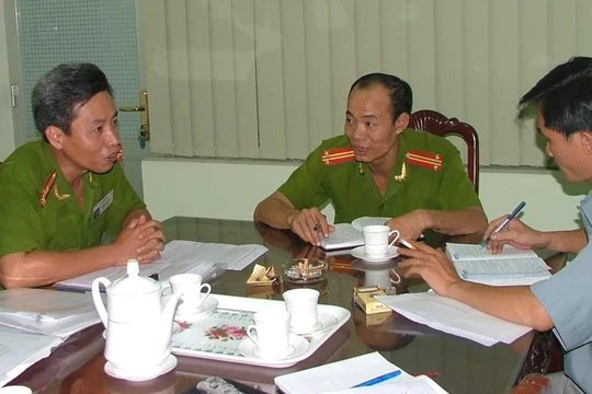 Tướng Minh trong một lần trả lời phỏng vấn.