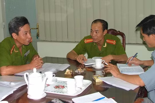 Tướng Minh trong một lần trả lời phỏng vấn.