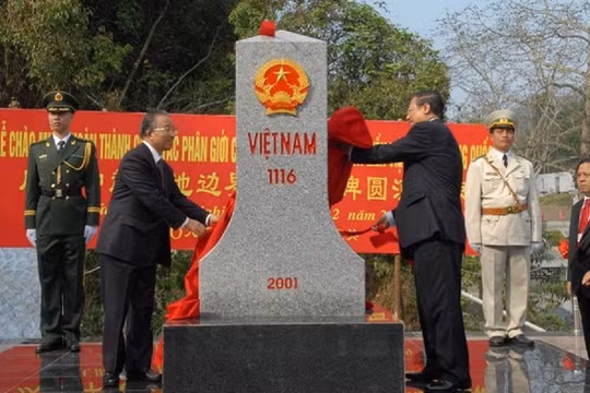 Xây dựng đường biên giới Việt Nam - Trung Quốc hòa bình