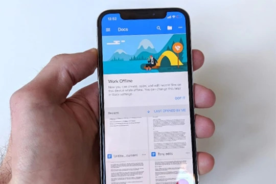 Google bổ sung một số ứng dụng cho iPhone X (ảnh: Business Insider) 
