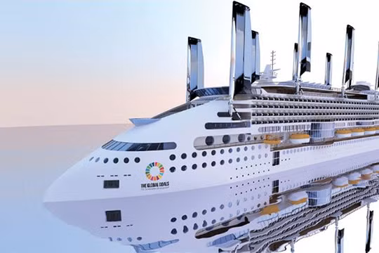 Tàu du lịch Ecoship của Peace Boat. Nguồn: CNN