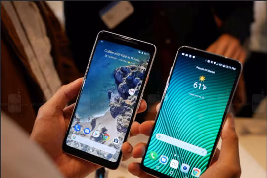 Google Pixel XL 2 và LG V30