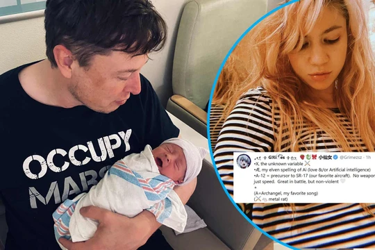 Tỷ phú Elon Musk bên cậu con trai mới chào đời hôm 4/5. Ảnh: The Blast