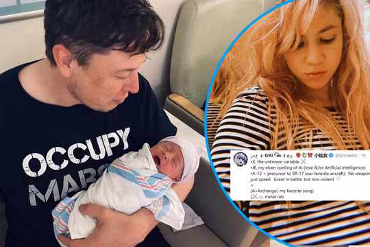 Tỷ phú Elon Musk bên cậu con trai mới chào đời hôm 4/5. Ảnh: The Blast