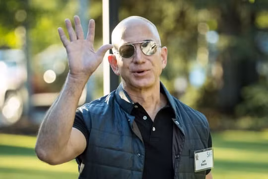 Tỷ phú Jeff Bezos. Ảnh: CNBC