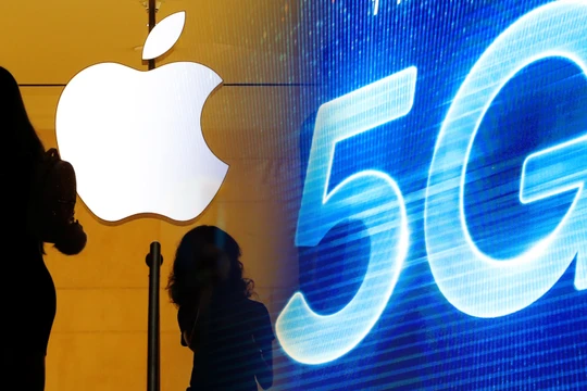 Apple đang nỗ lực để bù đắp khoảng thời gian bị gián đoạn sản xuất và phát hành iPhone 5G sớm nhất có thể. (Ảnh: Nikkei Asian Review)