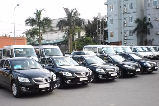 Thuê xe tự lái: Những điều không thể bỏ qua để tránh "tiền mất tật mang"