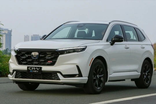 Ô tô hybrid tại Việt Nam lập đỉnh doanh số mới