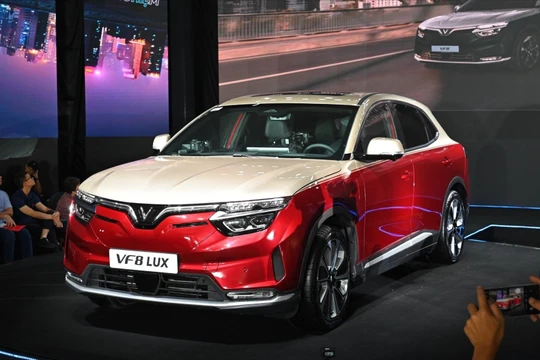 VinFast VF 8 phiên bản mới có gì đặc biệt, khác gì phiên bản trước?