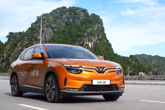 Khách hàng có thêm lựa chọn khi mua ô tô điện VinFast