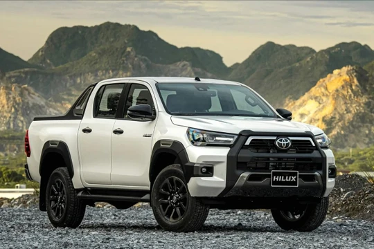 Doanh số xe bán tải tháng 5: Toyota Hilux bứt phá, Ford Ranger vẫn là "ông hoàng"