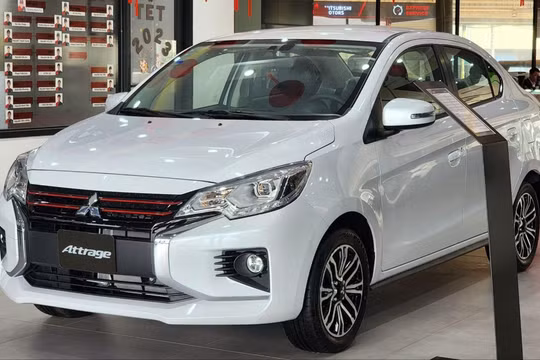 Sedan cỡ B đồng loạt ưu đãi 50% lệ phí trước bạ