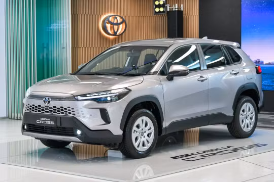 Ô tô mới ra mắt, tăng tiện nghi, nhưng giá bán lại rẻ hơn: Tại sao?