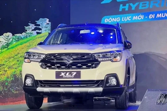 Suzuki XL7 Hybrid ra mắt: Thêm công nghệ, giá không đổi
