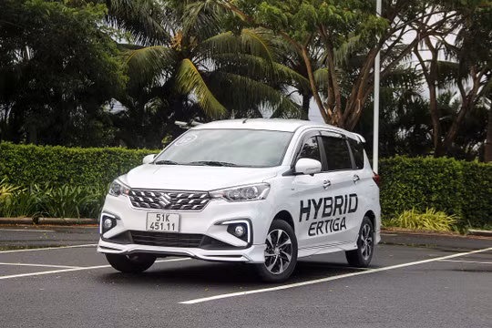 Mẫu hybrid của Suzuki bứt phá doanh số trong 4 tháng đầu năm
