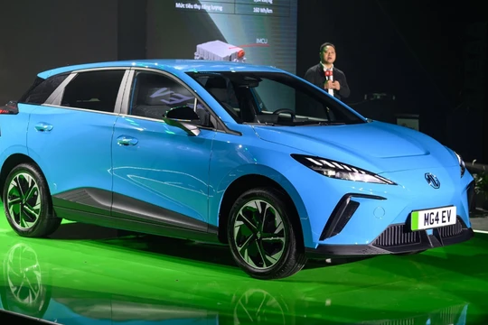 Xe điện MG4 chính thức ra mắt, cạnh tranh trực tiếp với VinFast VF 6