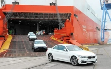 Lượng ô tô nhập khẩu vào Việt Nam tăng mạnh