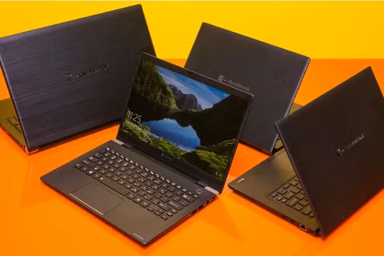 Chiếc laptop mà Sharp giới thiệu đến người tiêu dùng trong triển lãm CES 2020 (Ảnh: Cnet)