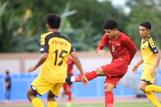 Đức Chinh đã đóng góp 4 bàn trong chiến thắng 6-0 của đội U22 Việt Nam