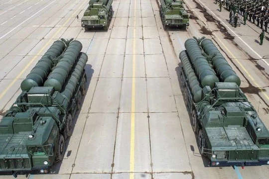 Nga và Belarusian tiến hành các cuộc diễn tập hệ thống phòng không S-400 ở tiền tuyến NATO (Ảnh: Military Watch Magazine)
