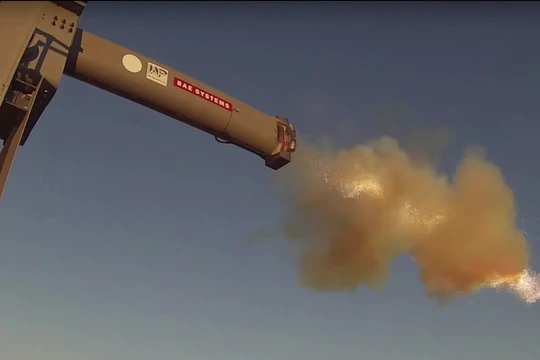 Súng điện từ railgun chính thức bị Hải quân Mỹ loại bỏ (Ảnh: Popular Mechanics)